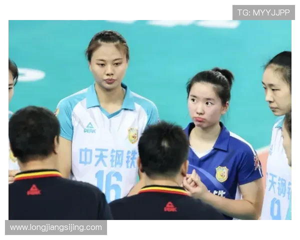 心理素质对比分析：北京排球队在比赛中的心理优势与挑战探讨